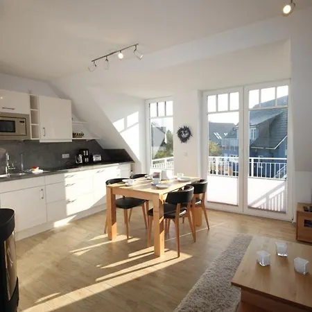 Vakantiehuis Haus Mowe - Ferienwohnung 04 Mit Balkon